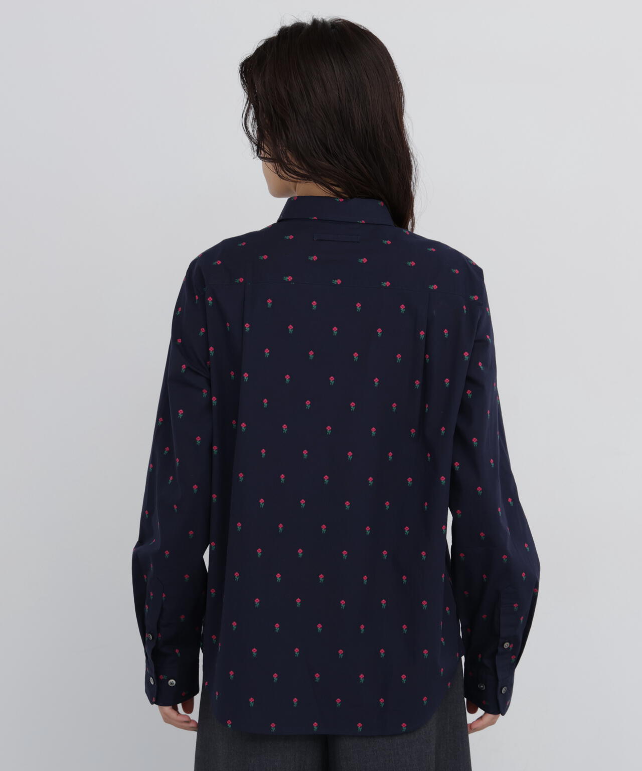 165cm/B:77cm/W:57cm/H:79cm 着用サイズ：M