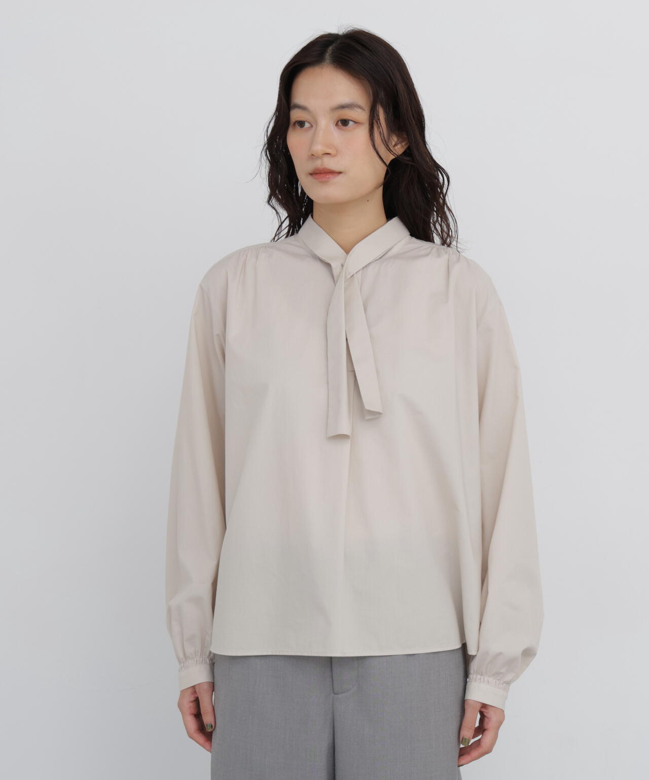 165cm/B:77cm/W:57cm/H:79cm 着用サイズ：M