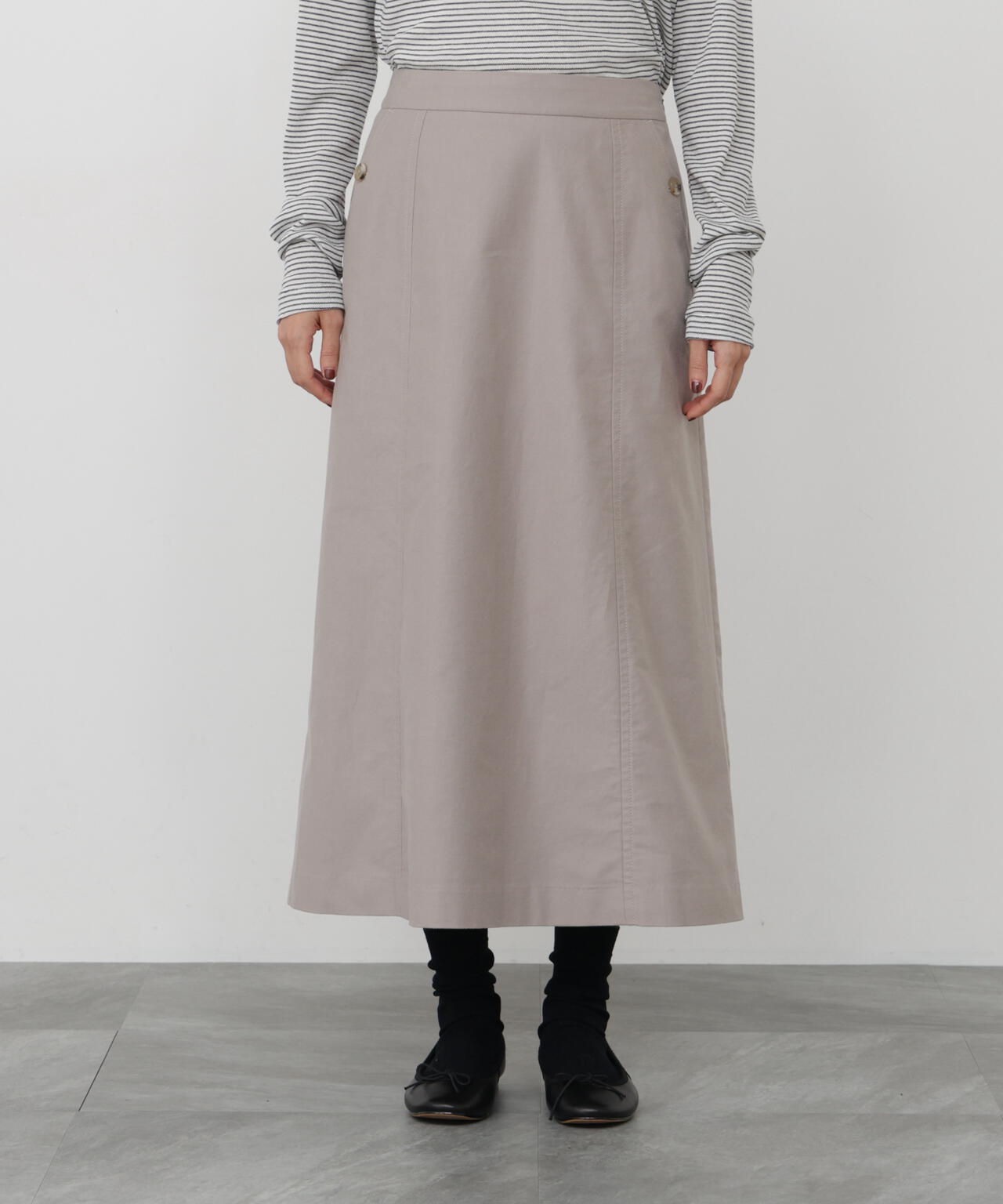 165cm/B:77cm/W:57cm/H:79cm 着用サイズ：M