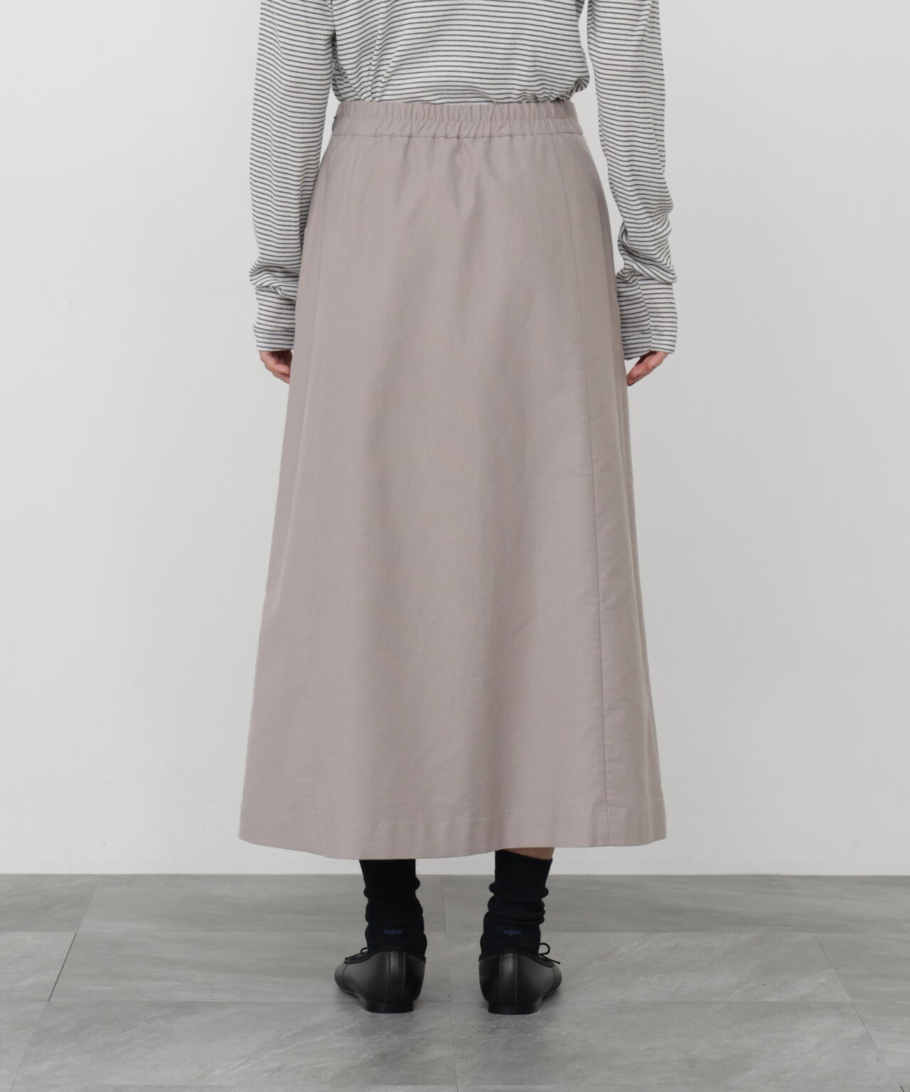 165cm/B:77cm/W:57cm/H:79cm 着用サイズ：M