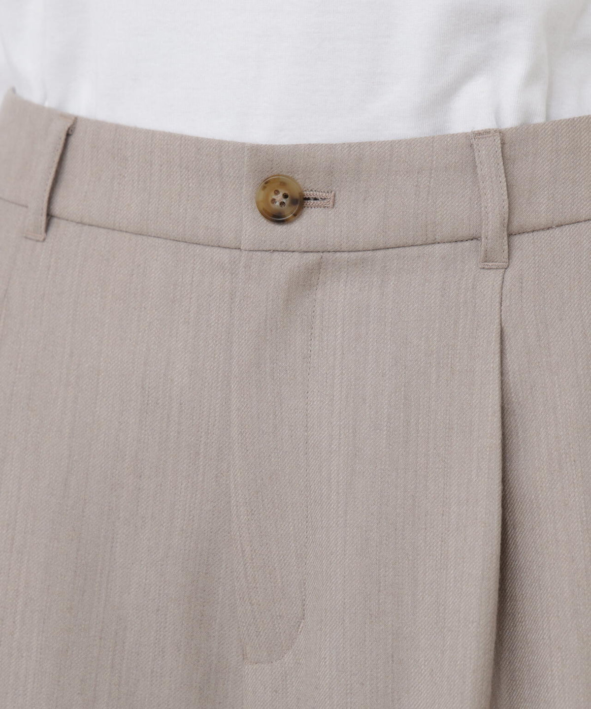身長168cm　B76 W58 H86 着用サイズ：M