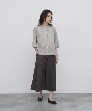 165cm/B:77cm/W:57cm/H:79cm 着用サイズ：M