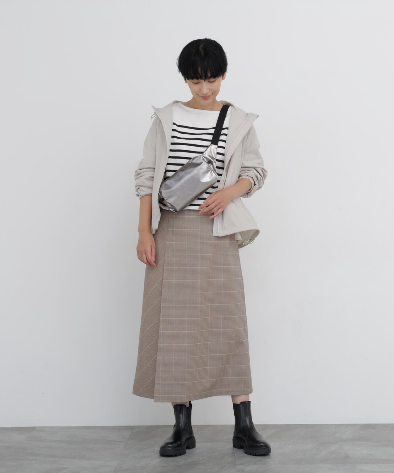 シャークスキン強撚巻き風スカート