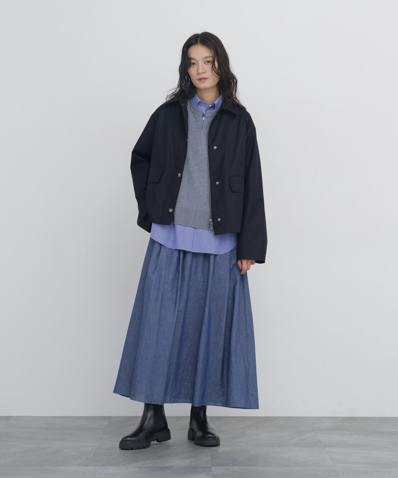 165cm/B:77cm/W:57cm/H:79cm 着用サイズ：M