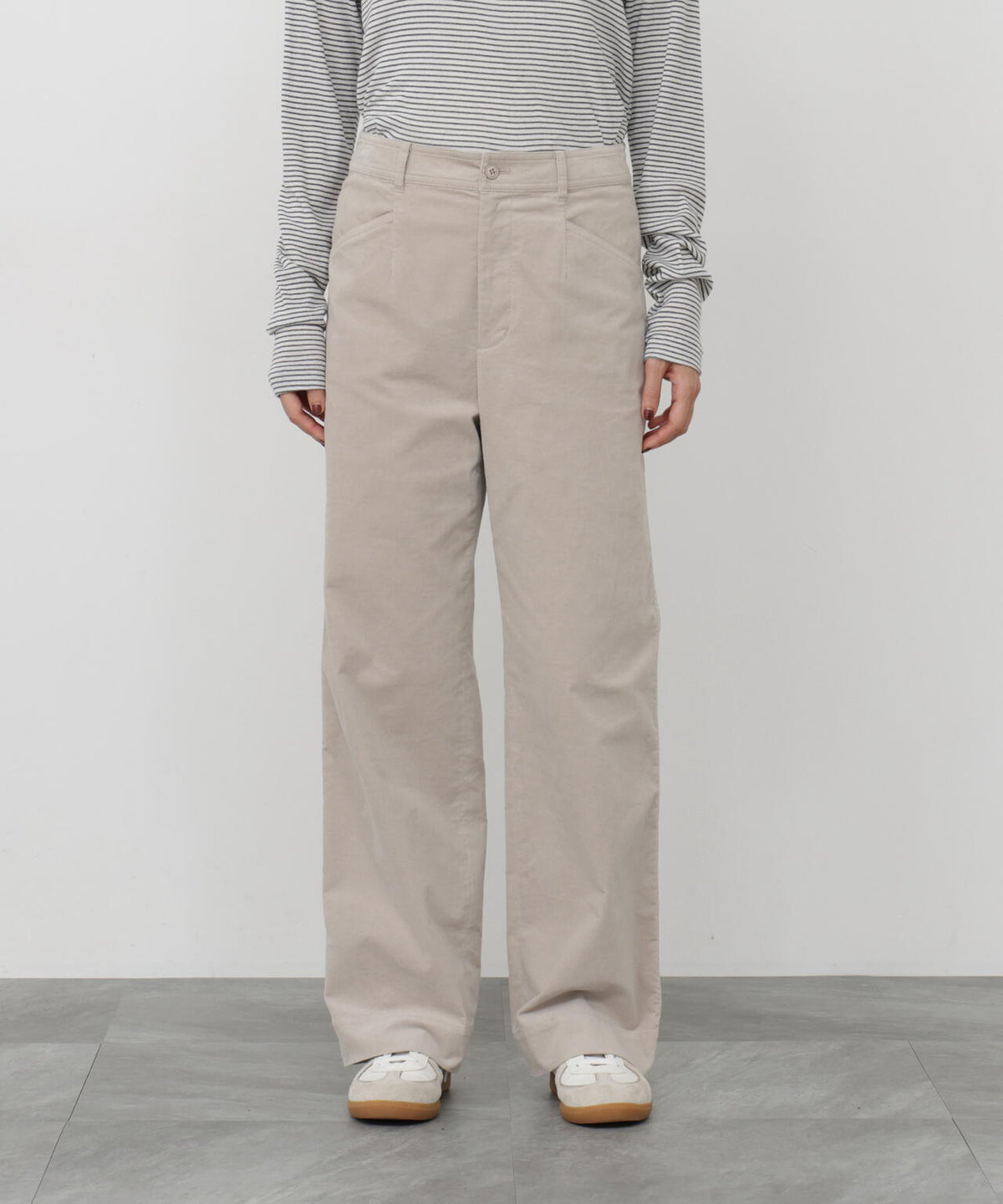 165cm/B:77cm/W:57cm/H:79cm 着用サイズ：M