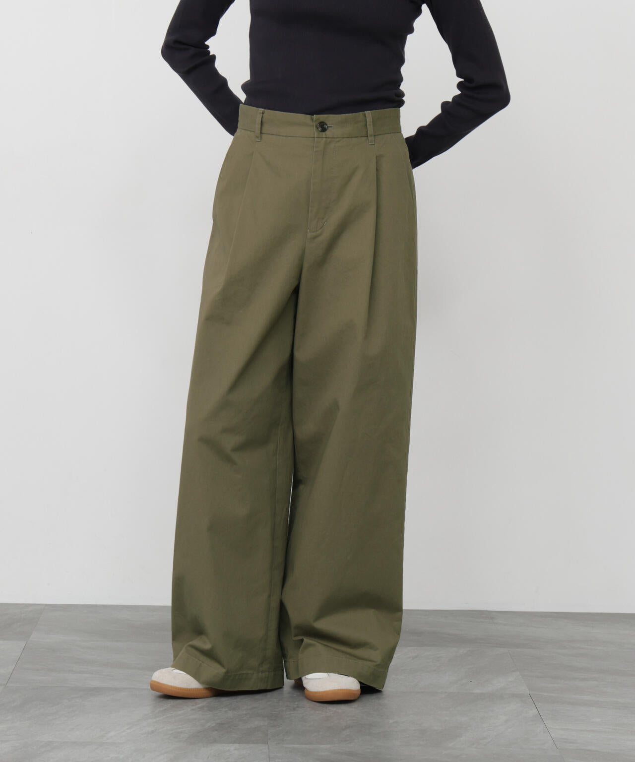 高密度チノクロスパンツ