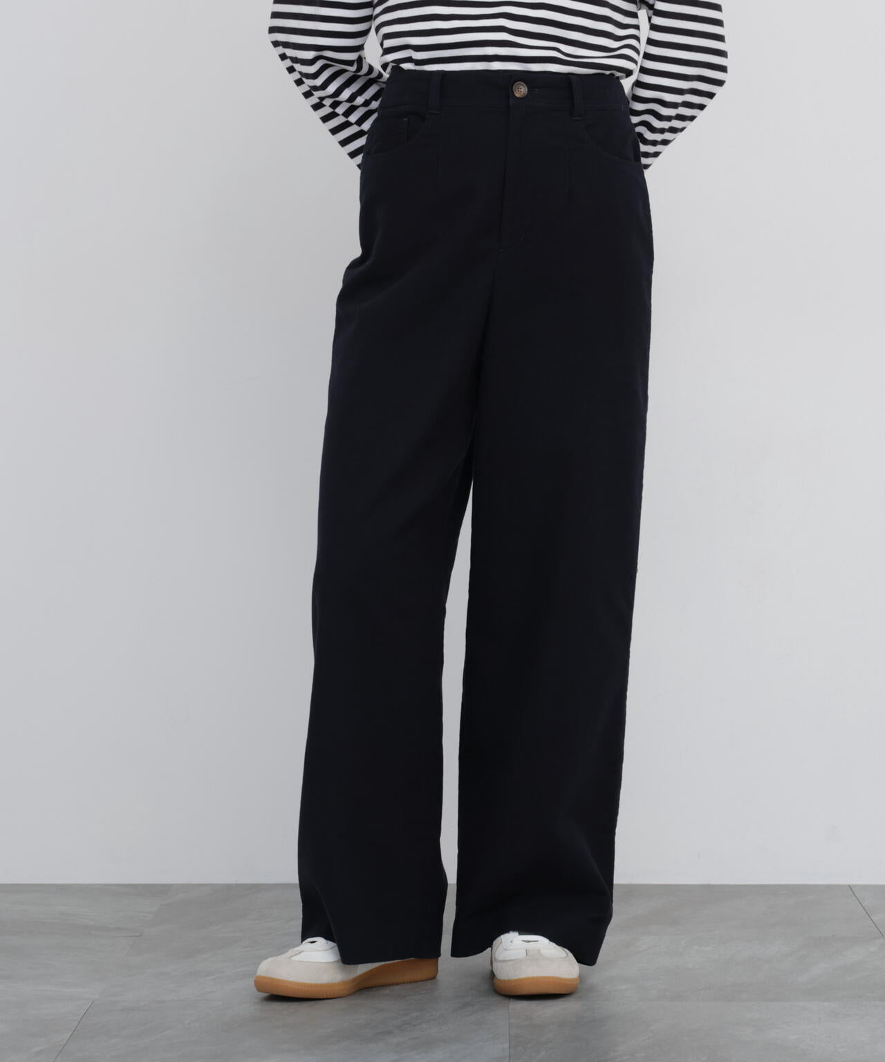 165cm/B:77cm/W:57cm/H:79cm 着用サイズ：M