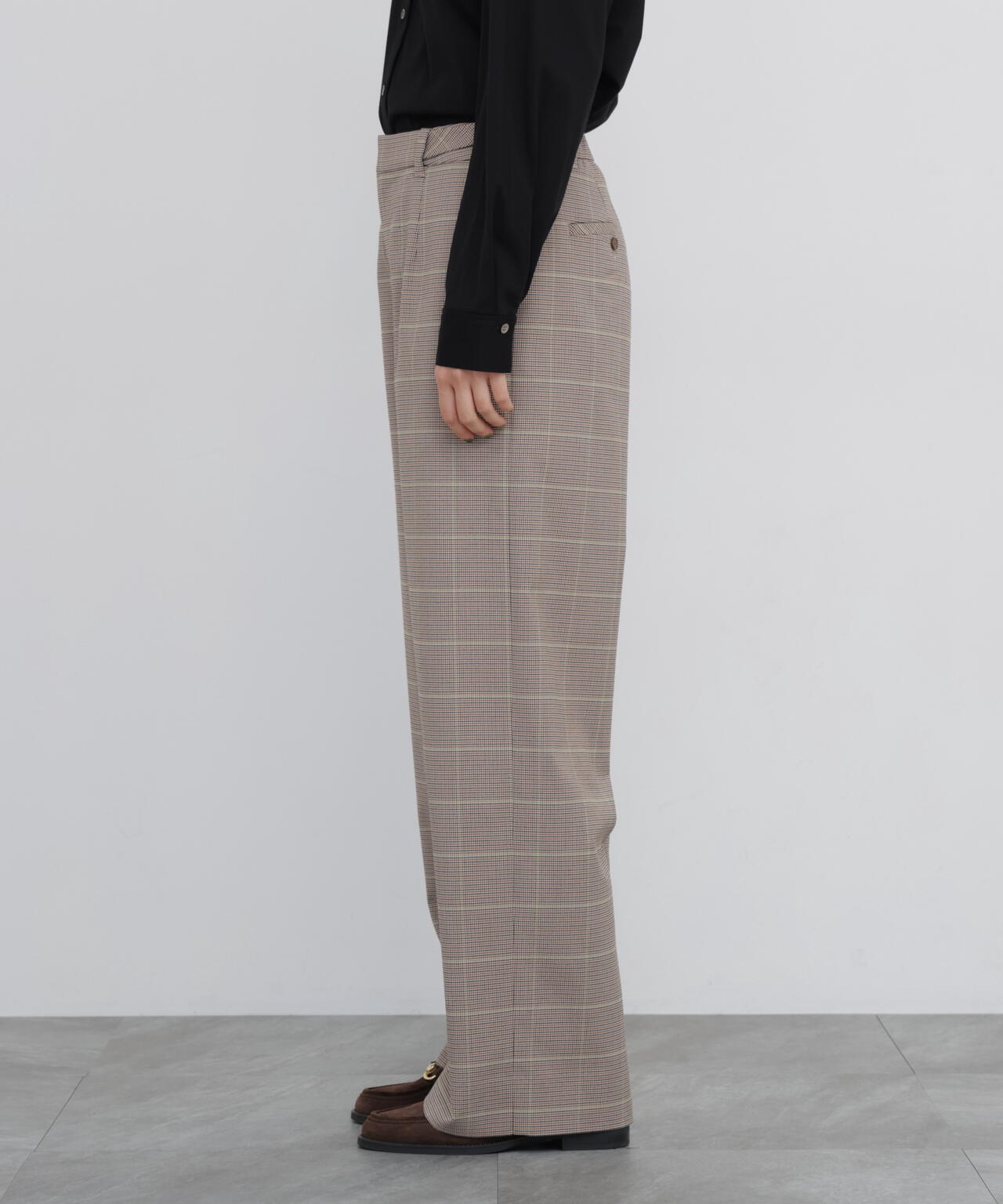 165cm/B:77cm/W:57cm/H:79cm 着用サイズ：M