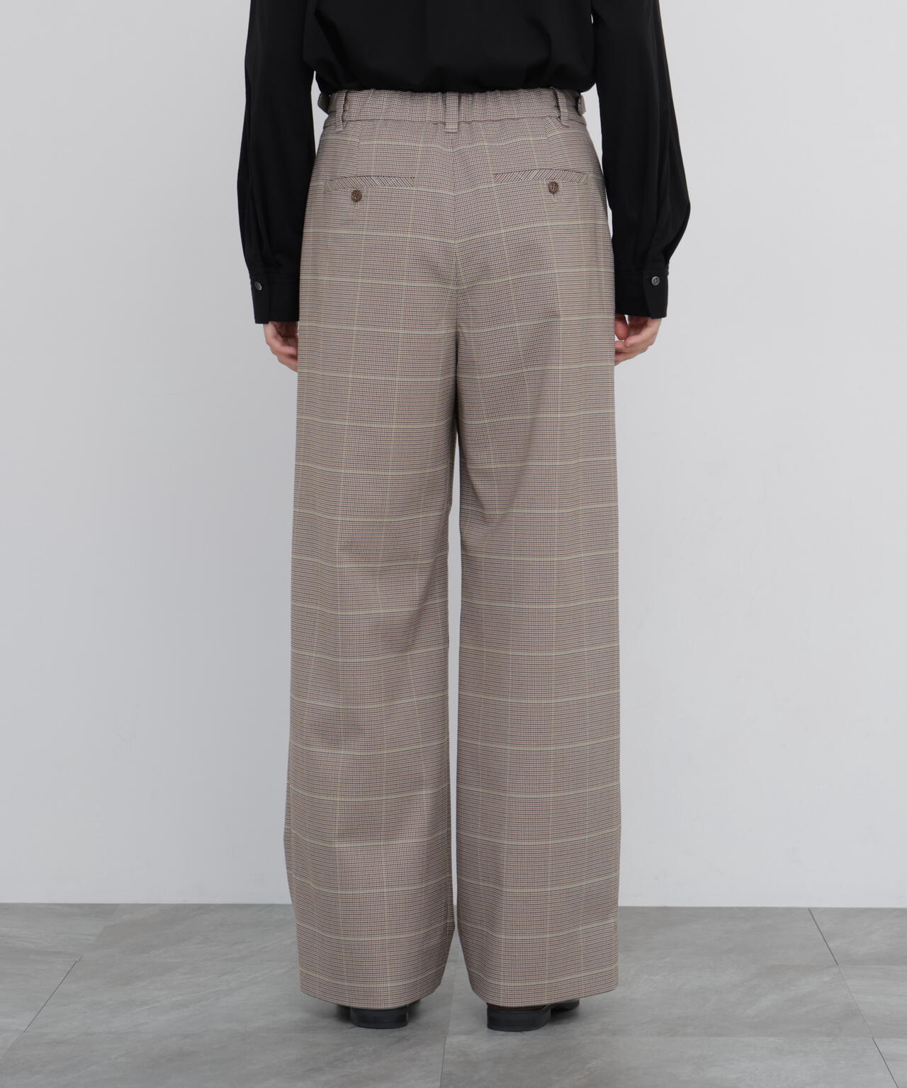 165cm/B:77cm/W:57cm/H:79cm 着用サイズ：M