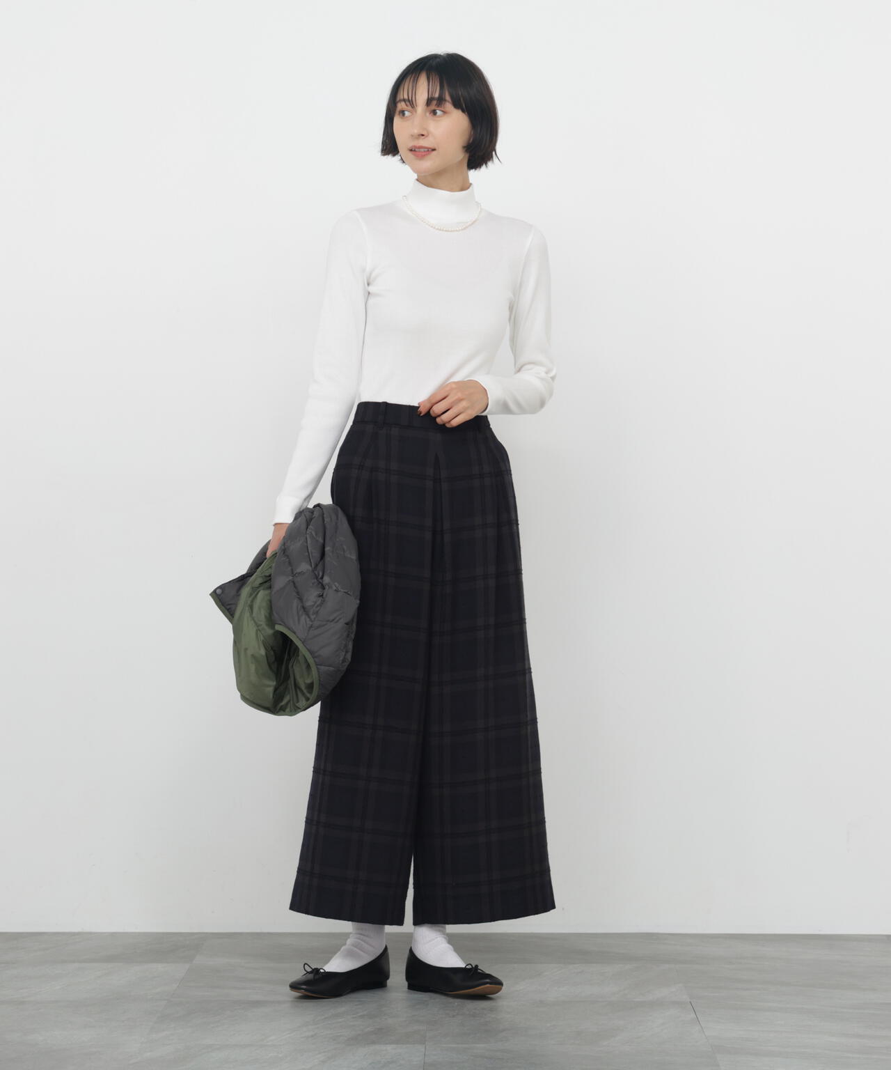 身長168cm　B76 W58 H86 着用サイズ：M