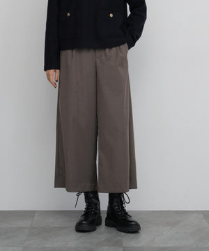 165cm/B:77cm/W:57cm/H:79cm 着用サイズ：M