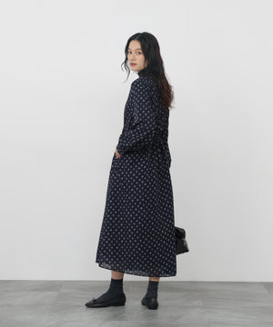 165cm/B:77cm/W:57cm/H:79cm 着用サイズ：M