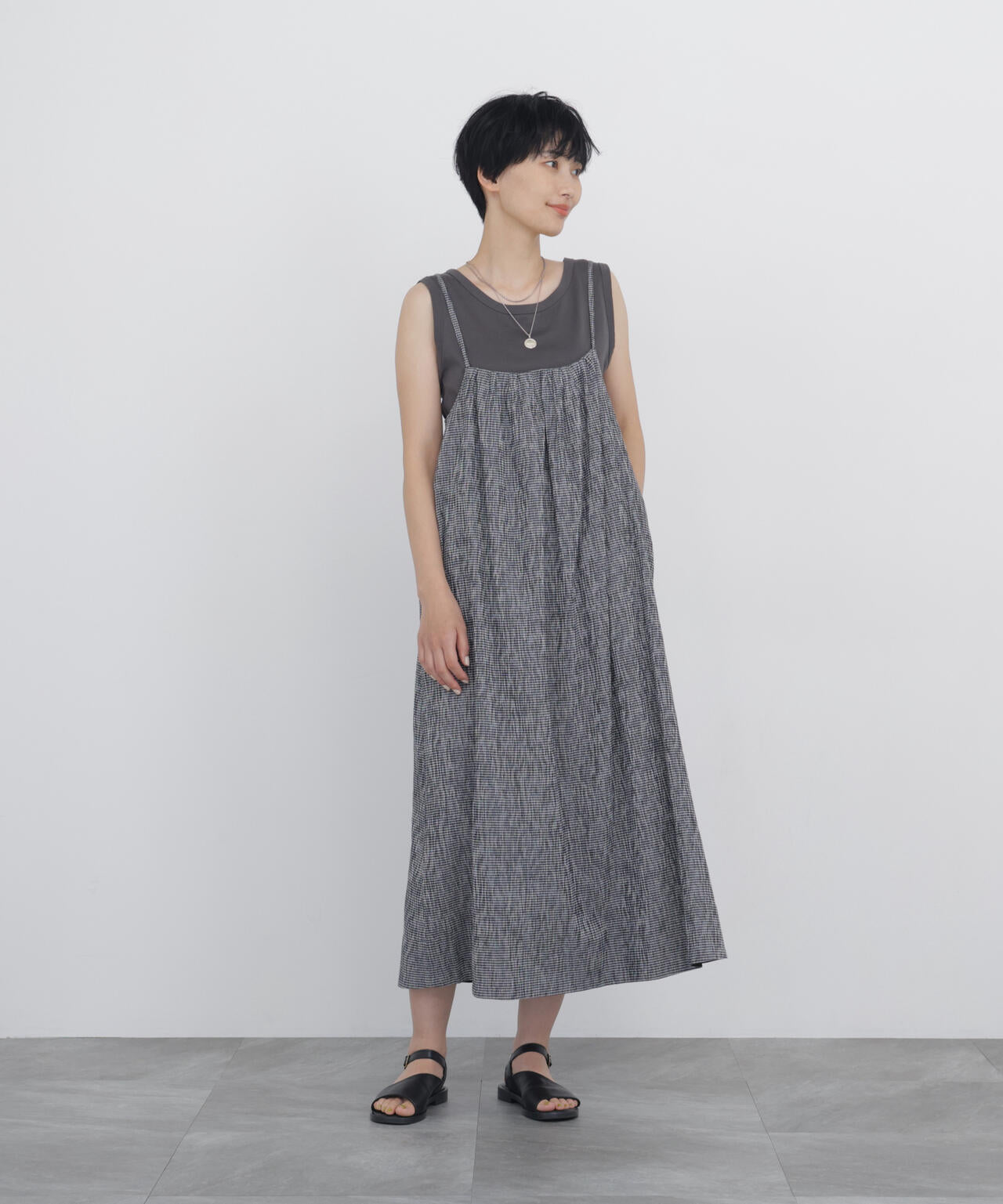 清涼素材 / 丈感調整可 / 洗える》高島ちぢみチェックキャミワンピース