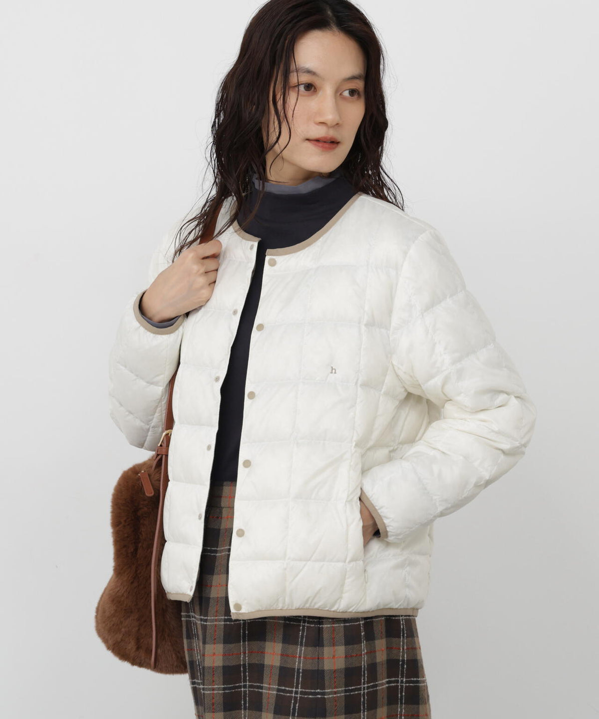 165cm/B:77cm/W:57cm/H:79cm 着用サイズ：M