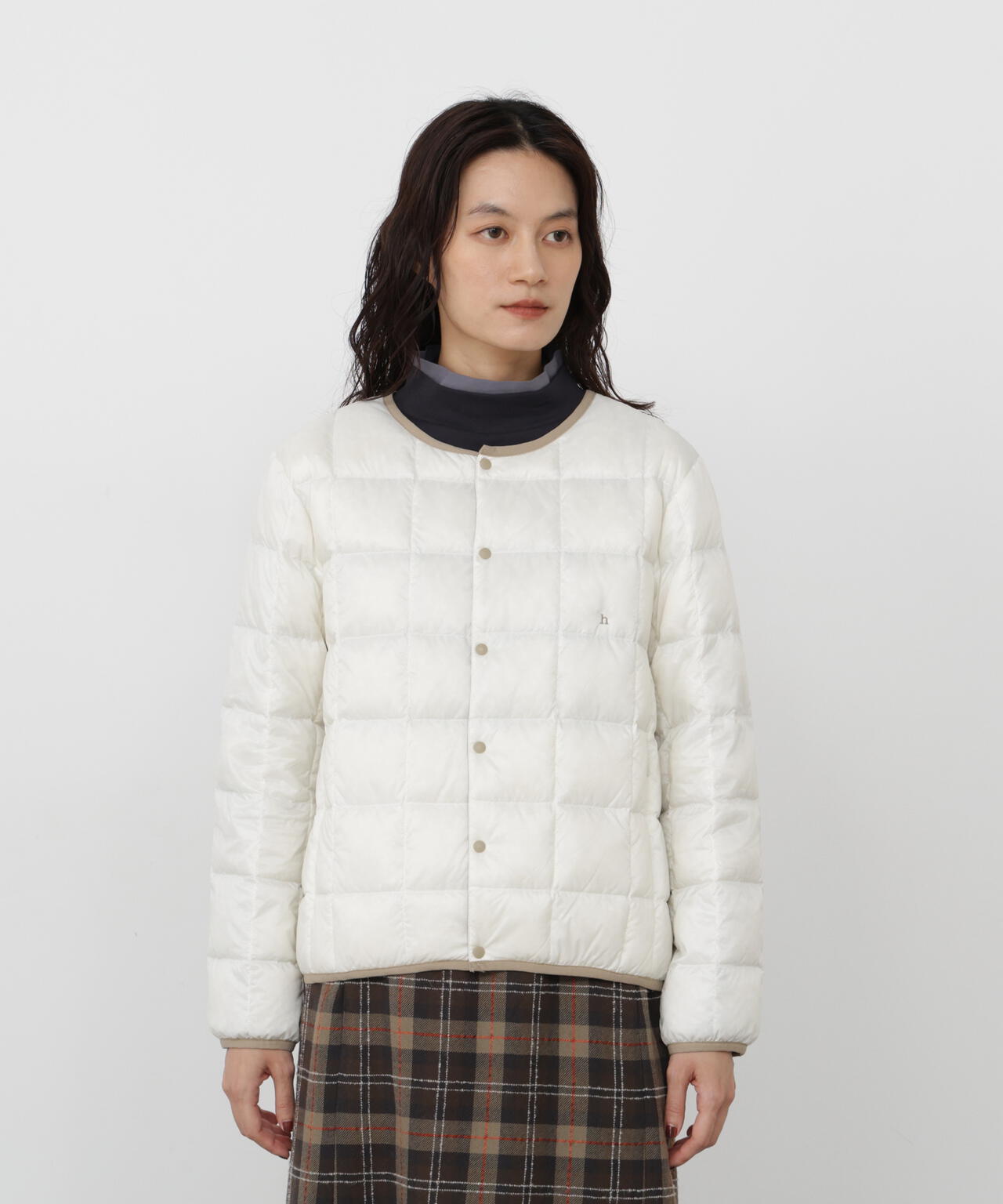 165cm/B:77cm/W:57cm/H:79cm 着用サイズ：M