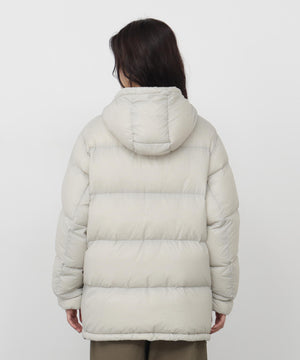 165cm/B:77cm/W:57cm/H:79cm 着用サイズ：M