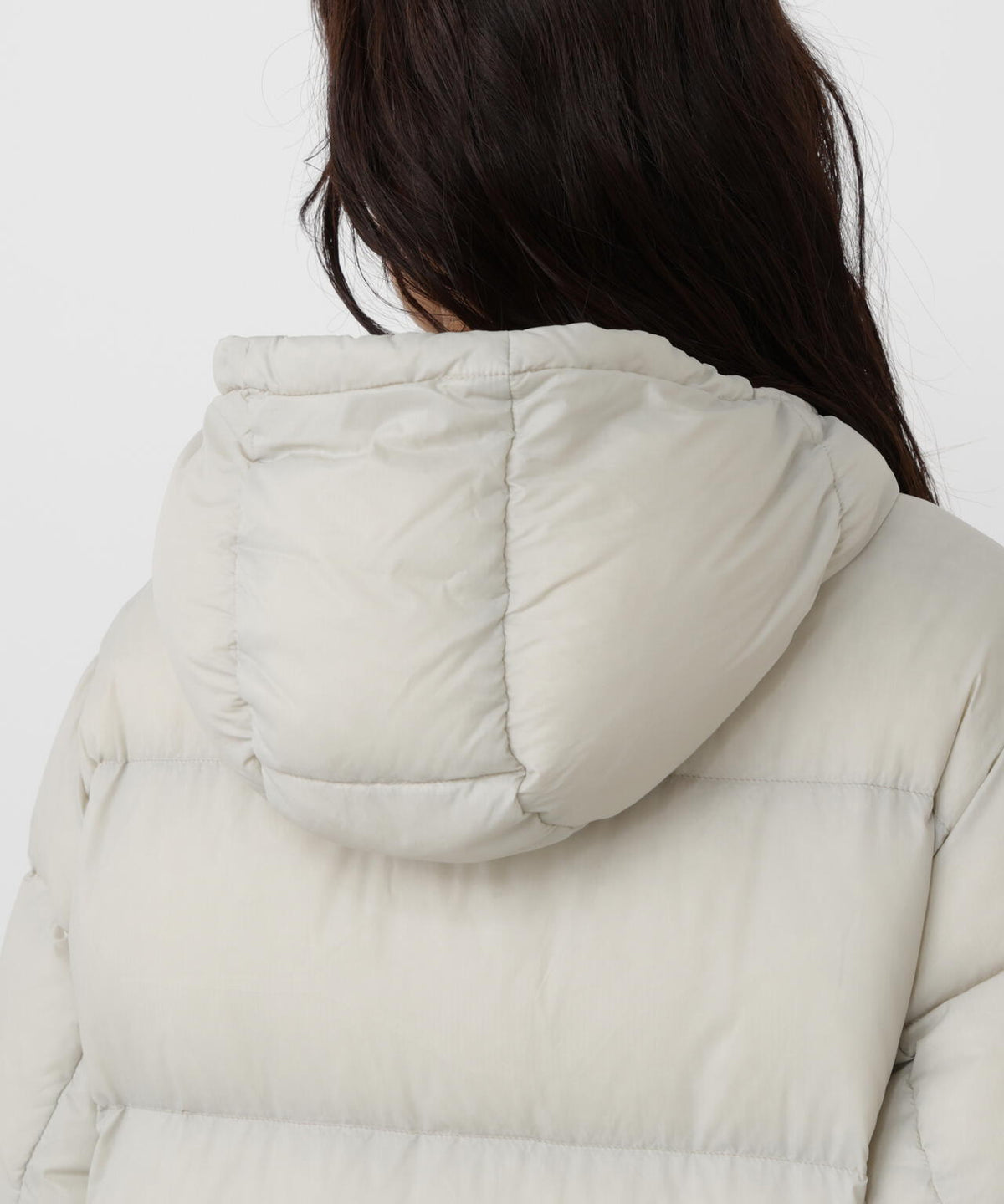 165cm/B:77cm/W:57cm/H:79cm 着用サイズ：M