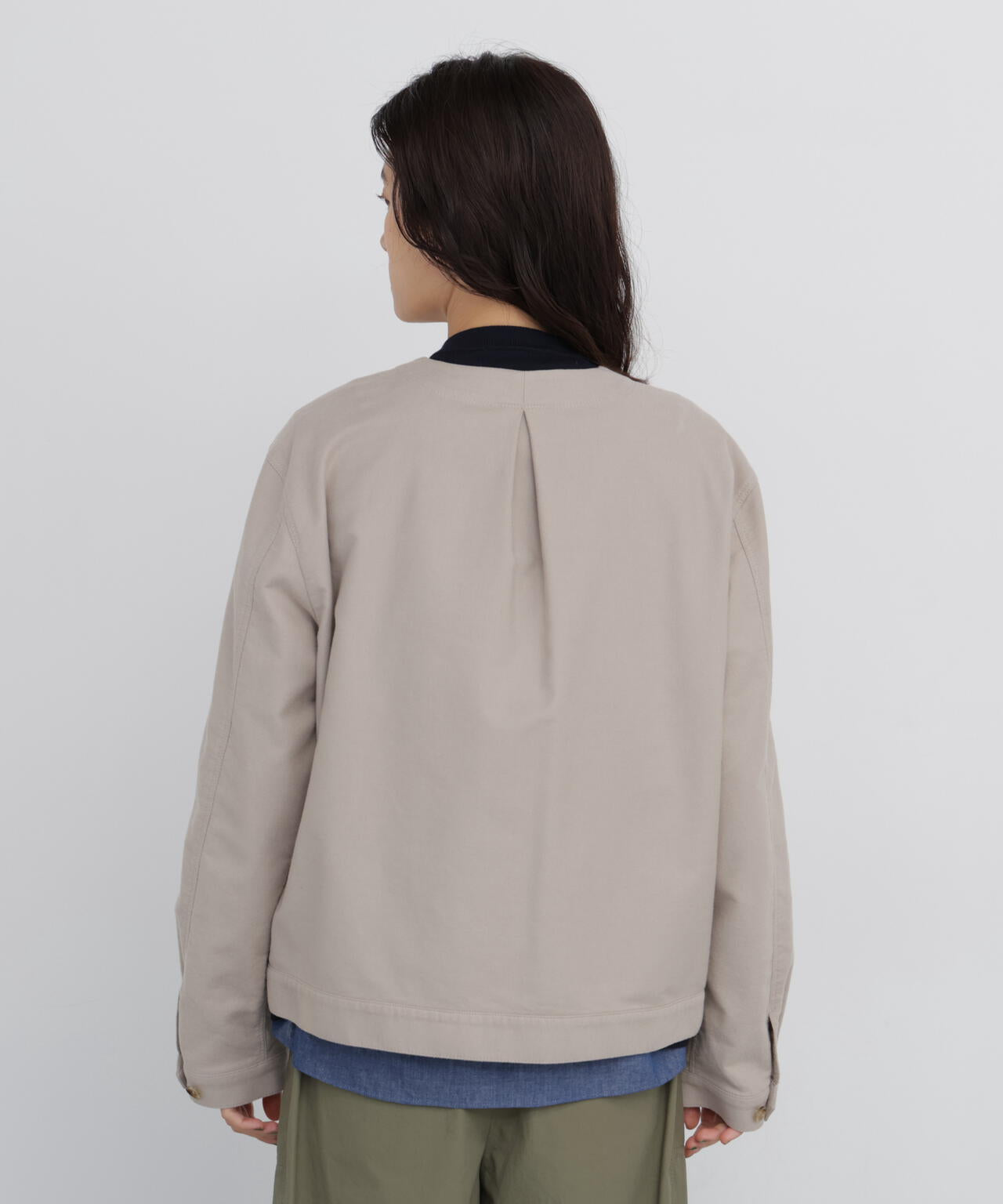 165cm/B:77cm/W:57cm/H:79cm 着用サイズ：M
