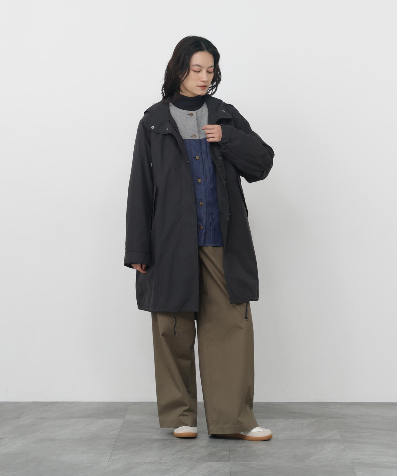 165cm/B:77cm/W:57cm/H:79cm 着用サイズ：M