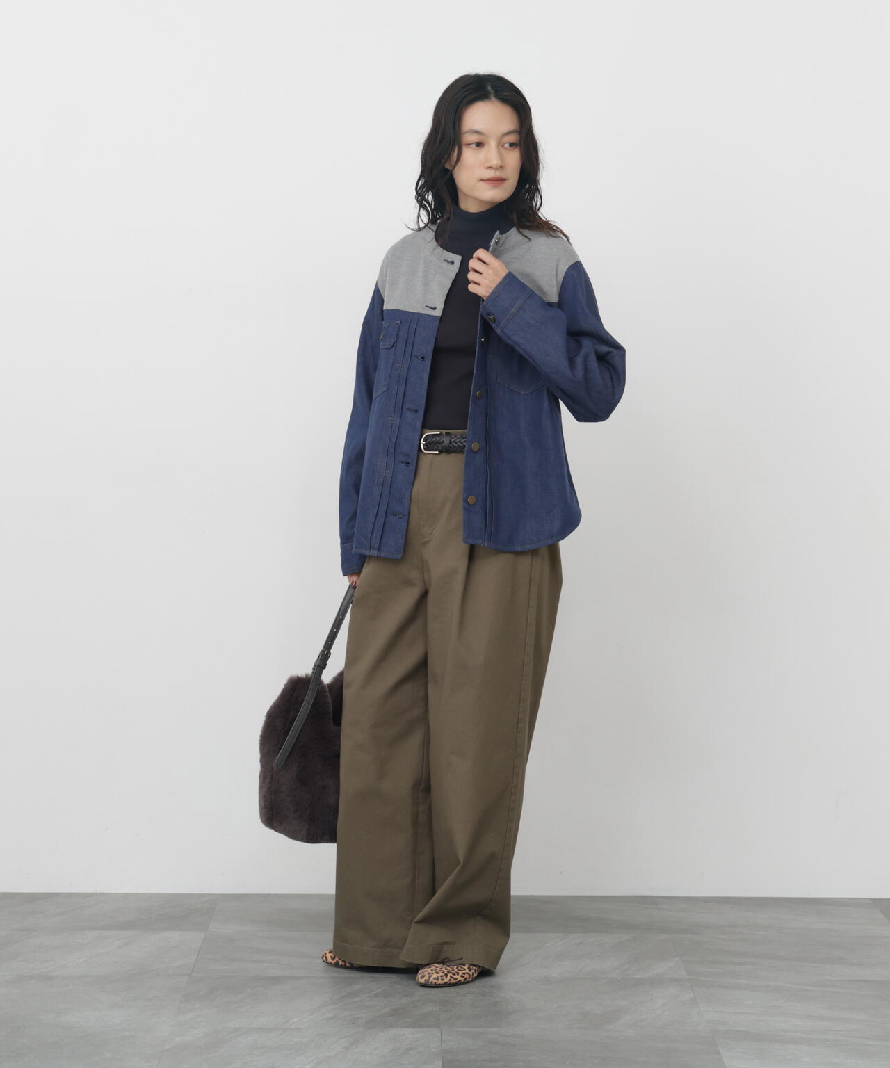 165cm/B:77cm/W:57cm/H:79cm 着用サイズ：M