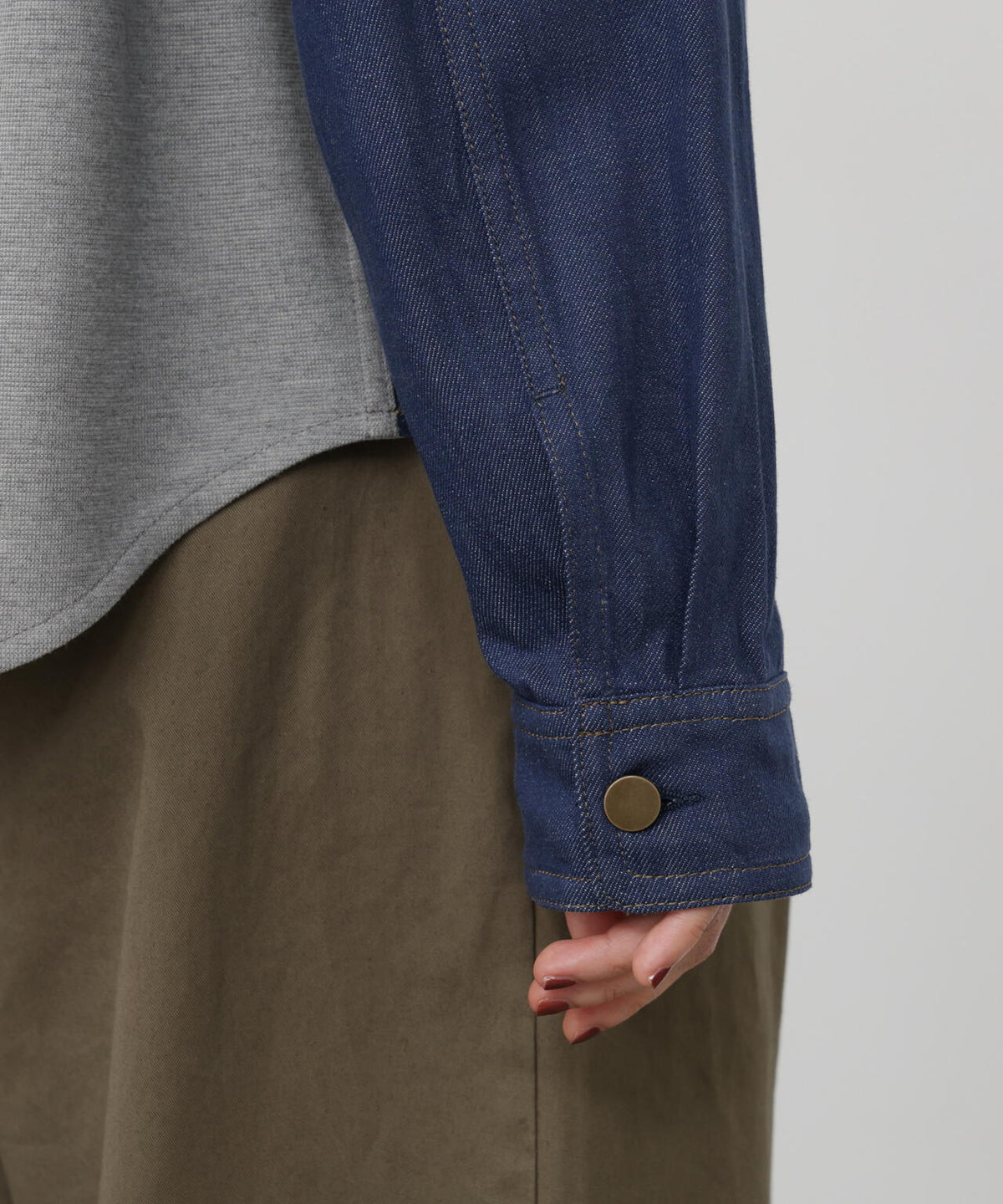165cm/B:77cm/W:57cm/H:79cm 着用サイズ：M