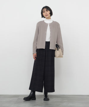 身長168cm　B76 W58 H86 着用サイズ：M