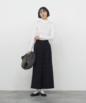 身長168cm　B76 W58 H86 着用サイズ：M