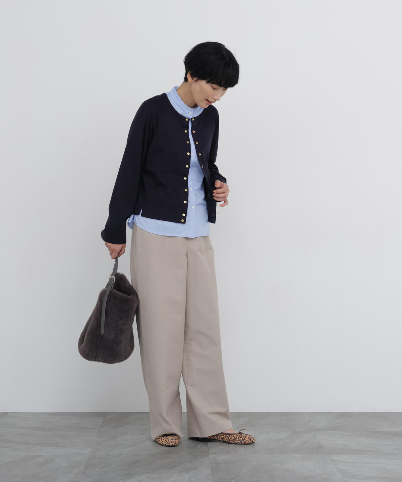 166cm　B/78　W/58　H/86 着用サイズ：M