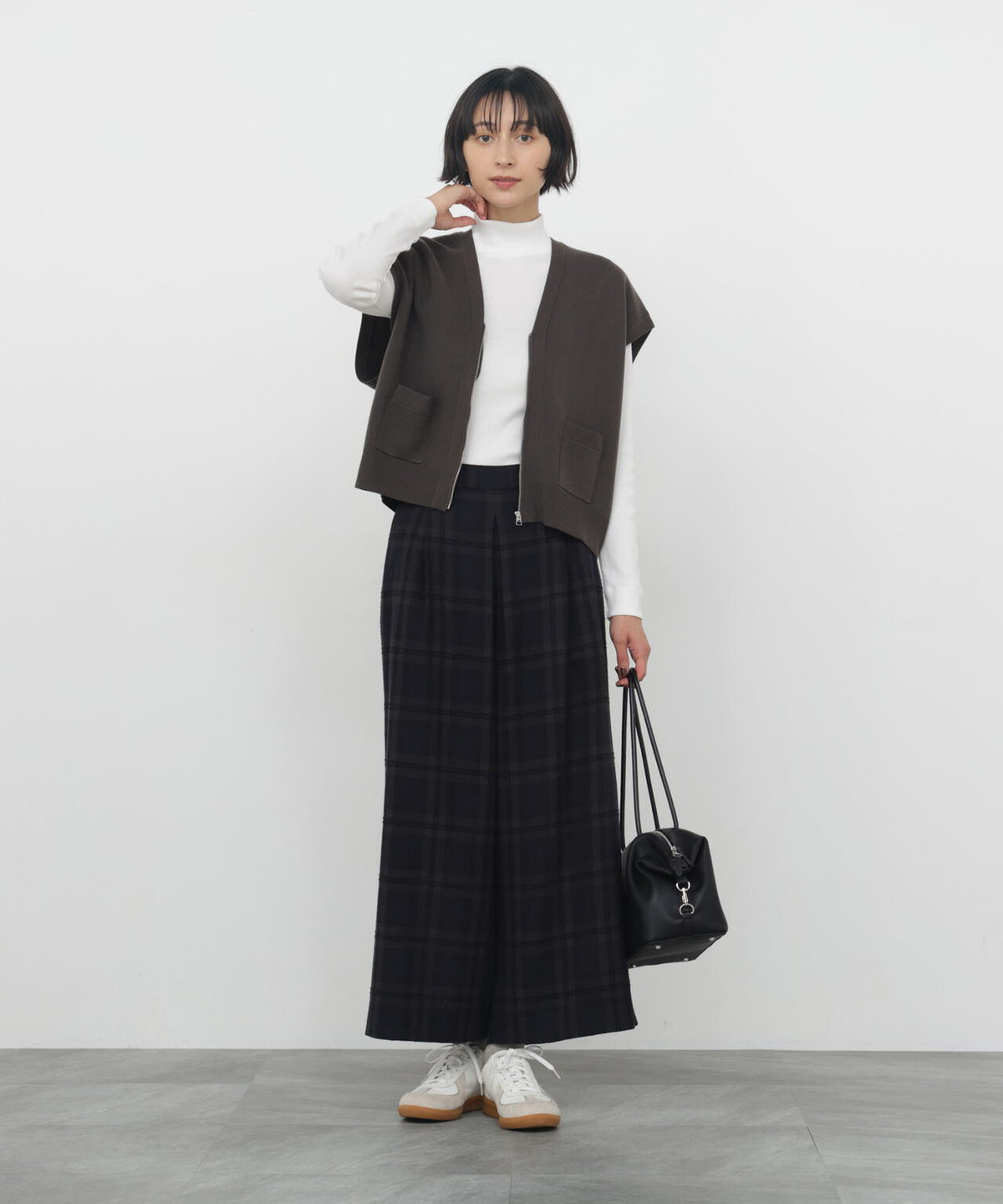 身長168cm　B76 W58 H86 着用サイズ：M