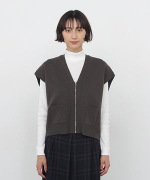 身長168cm　B76 W58 H86 着用サイズ：M
