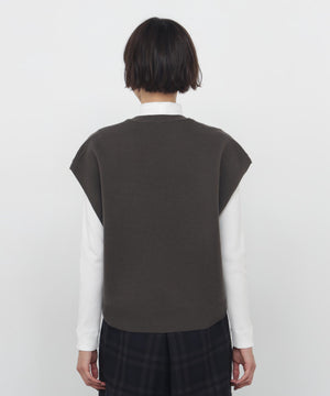 身長168cm　B76 W58 H86 着用サイズ：M