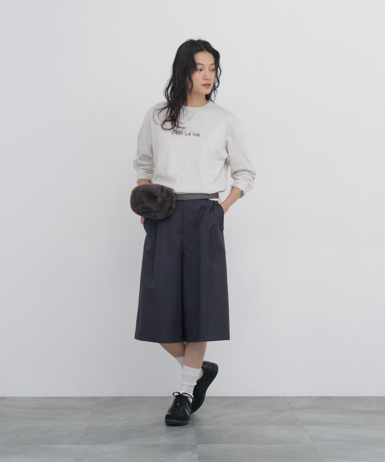 165cm/B:77cm/W:57cm/H:79cm 着用サイズ：-