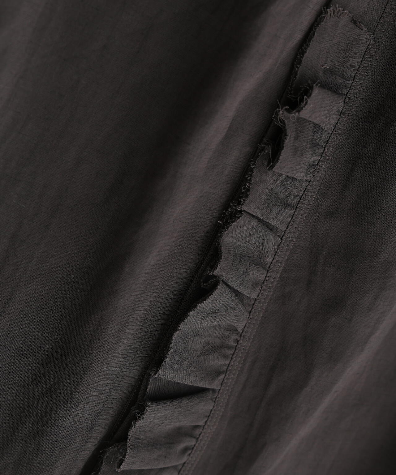 綿麻ボイルフリルブラウス