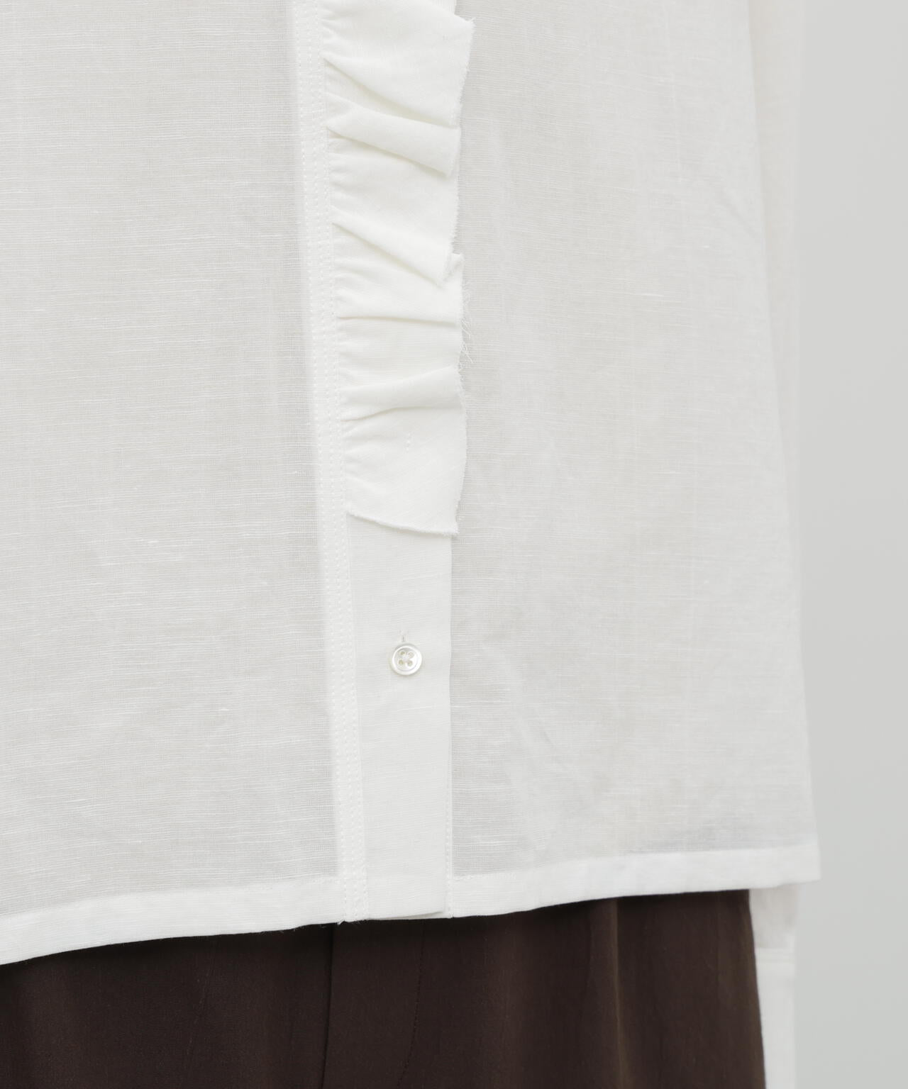 綿麻ボイルフリルブラウス