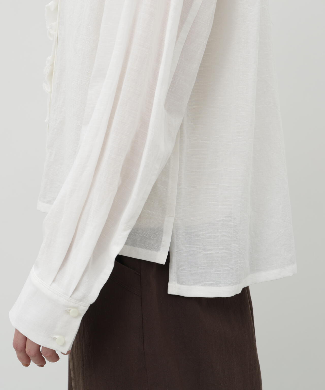 綿麻ボイルフリルブラウス