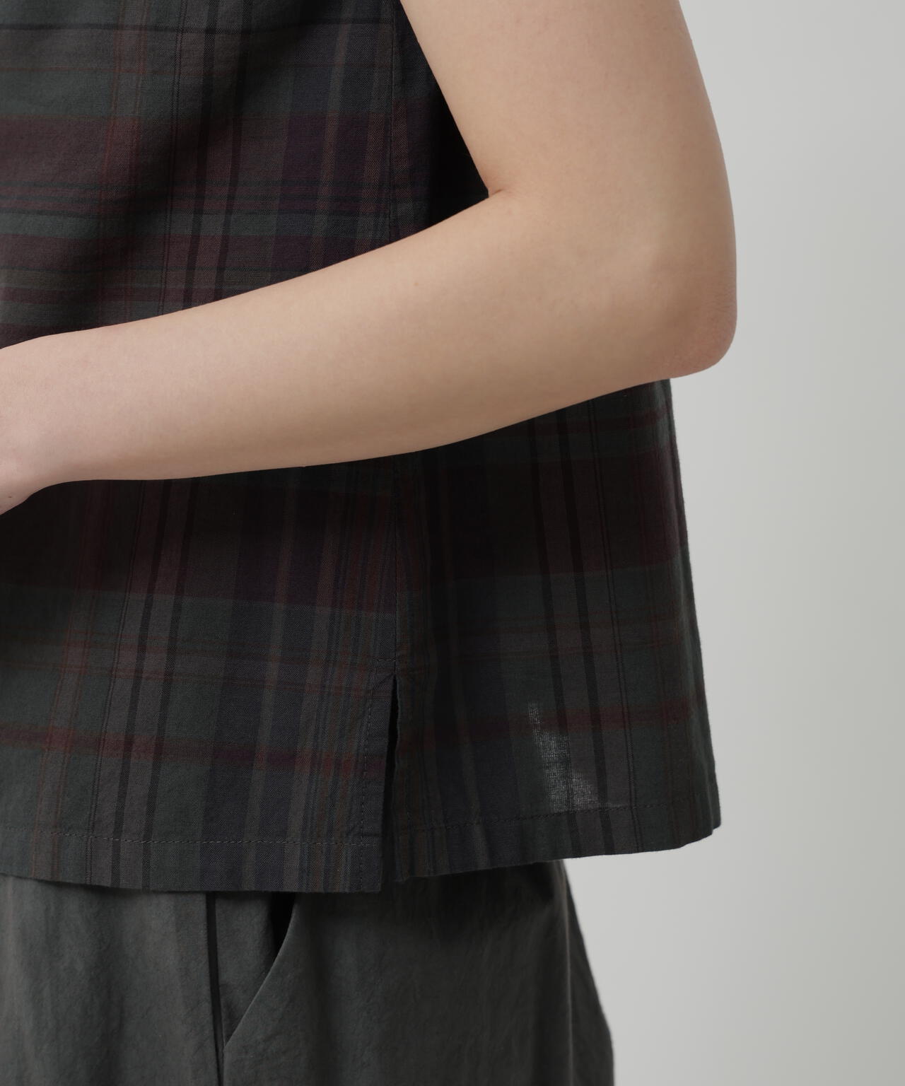 H:174　B:84　W:59 着用サイズ：M