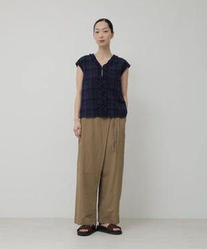 H:174　B:84　W:59 着用サイズ：M