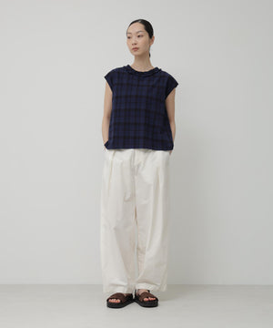 H:174　B:84　W:59 着用サイズ：M