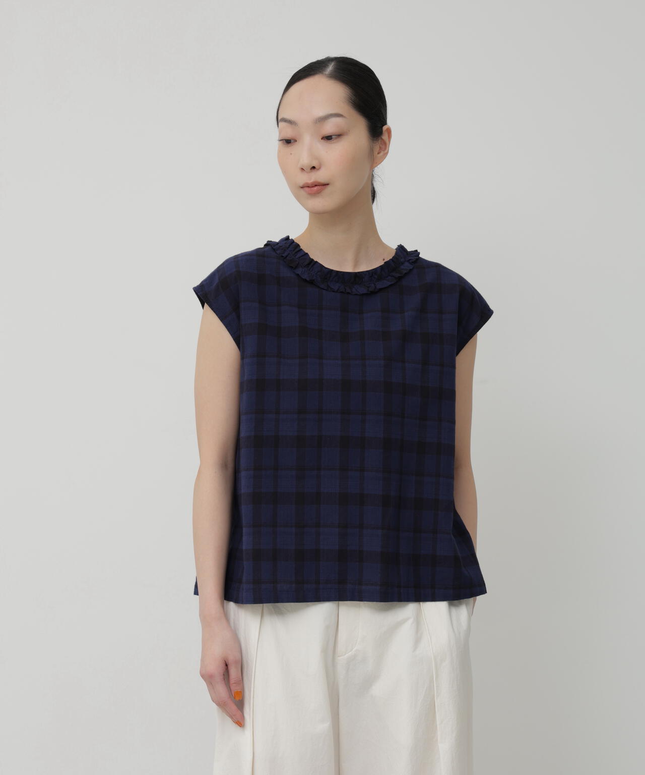 H:174　B:84　W:59 着用サイズ：M