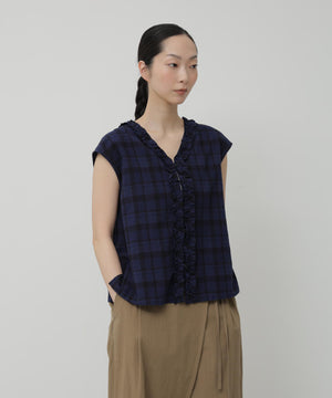 H:174　B:84　W:59 着用サイズ：M