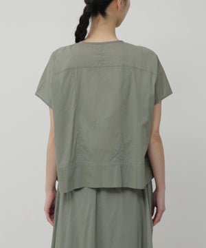 H:174　B:84　W:59 着用サイズ：M