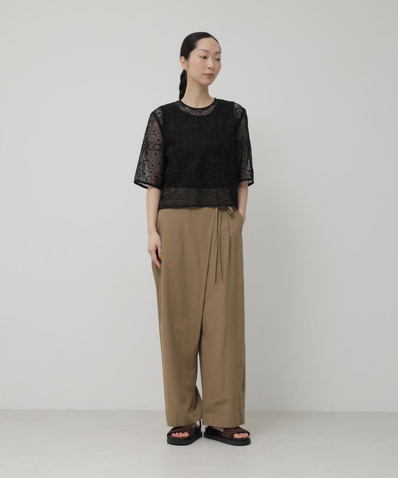 H:174　B:84　W:59 着用サイズ：M