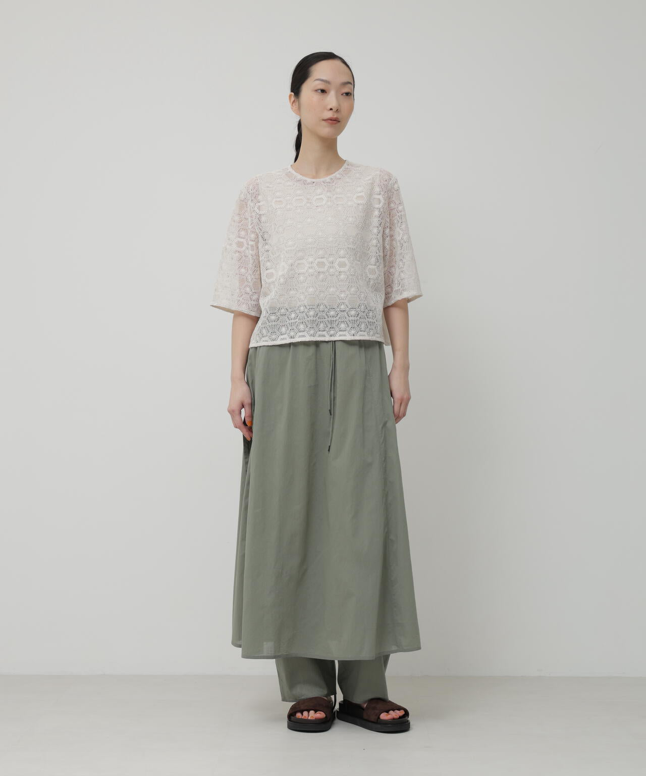 H:174　B:84　W:59 着用サイズ：M