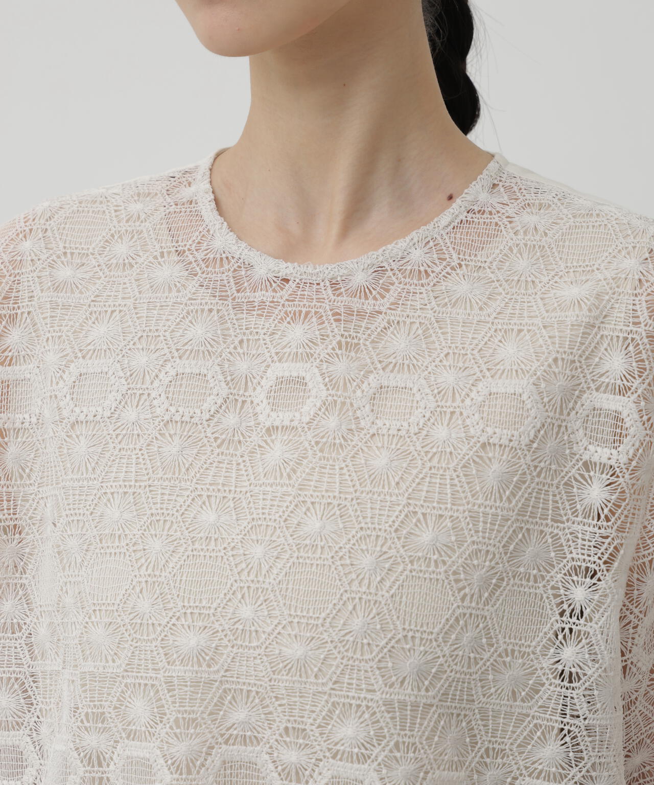 H:174　B:84　W:59 着用サイズ：M