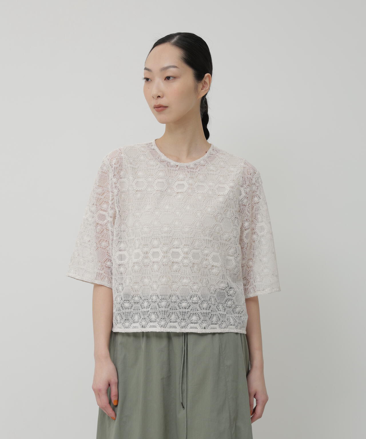 H:174　B:84　W:59 着用サイズ：M