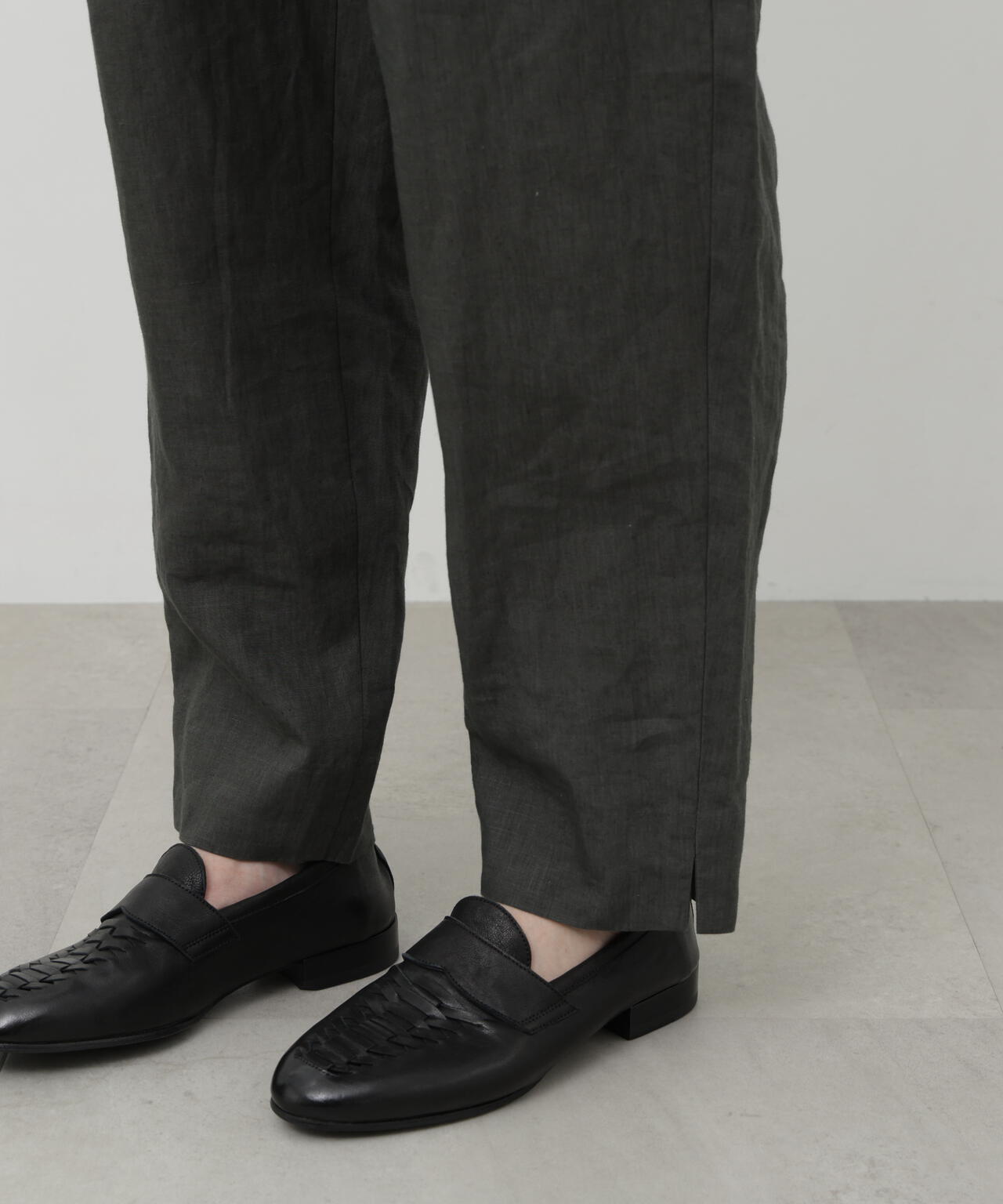 リネンキャンブリックテーパードパンツ