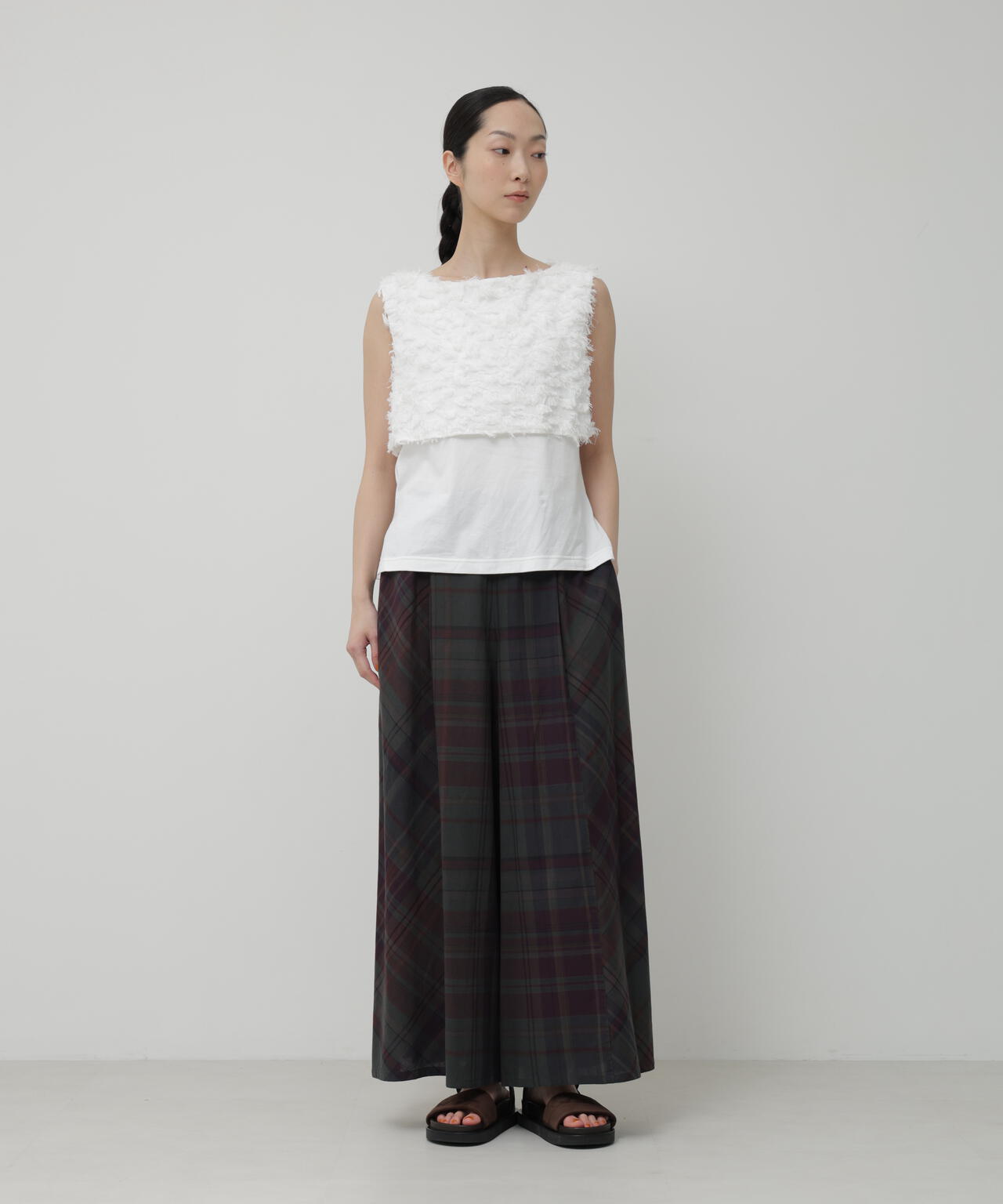 H:174　B:84　W:59 着用サイズ：M