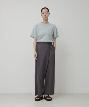 H:174　B:84　W:59 着用サイズ：M