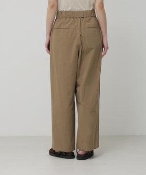 H:174　B:84　W:59 着用サイズ：M