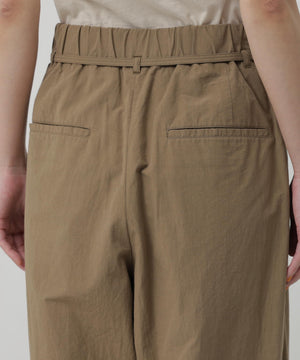 H:174　B:84　W:59 着用サイズ：M